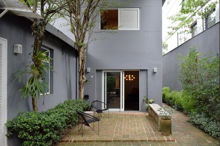Casa à venda com 312m², 4 quartos e 3 vagasQuintal