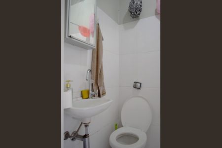 Casa à venda com 312m², 4 quartos e 3 vagasÁrea de Serviço - banheiro