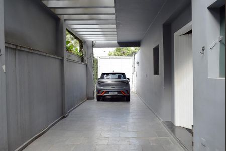 Garagem de casa à venda com 4 quartos, 312m² em Jardim Europa, São Paulo