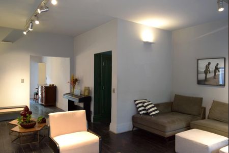 Casa à venda com 312m², 4 quartos e 3 vagasSala de estar