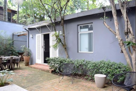 Casa à venda com 312m², 4 quartos e 3 vagasQuintal
