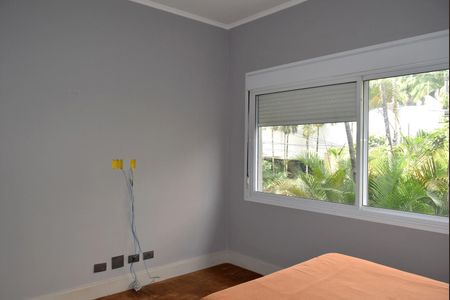 Casa à venda com 312m², 4 quartos e 3 vagasQuarto 2