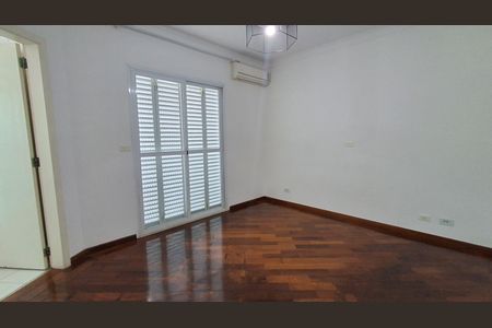 Casa para alugar com 180m², 3 quartos e 2 vagas Casa para alugar com 180m², 3 quartos e 2 vagasSuíte