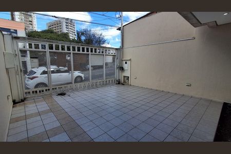 Casa para alugar com 180m², 3 quartos e 2 vagas Casa para alugar com 180m², 3 quartos e 2 vagasGaragem