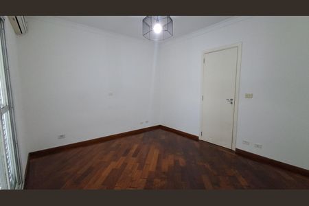 Casa para alugar com 180m², 3 quartos e 2 vagas Casa para alugar com 180m², 3 quartos e 2 vagasSuíte