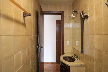 Apartamento para alugar com 70m², 2 quartos e 1 vaga Apartamento para alugar com 70m², 2 quartos e 1 vagaBanheiro da Suíte