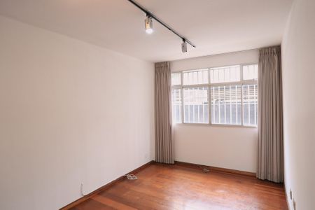 Sala de apartamento para alugar com 2 quartos, 70m² em Funcionários, Belo Horizonte