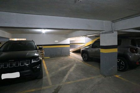 Apartamento para alugar com 70m², 2 quartos e 1 vaga Apartamento para alugar com 70m², 2 quartos e 1 vagaGaragem