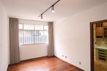 Sala de apartamento para alugar com 2 quartos, 70m² em Funcionários, Belo Horizonte