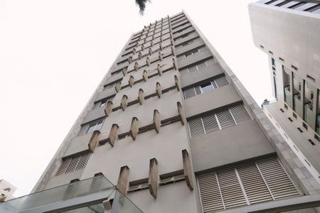 Apartamento para alugar com 70m², 2 quartos e 1 vaga Apartamento para alugar com 70m², 2 quartos e 1 vagaFachada