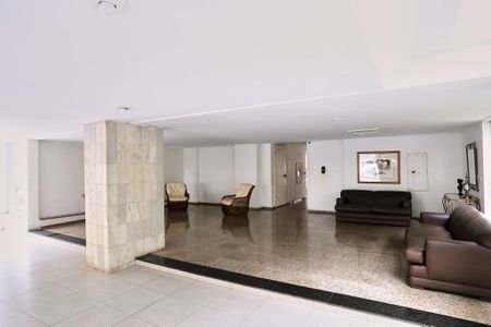 Apartamento para alugar com 70m², 2 quartos e 1 vaga Apartamento para alugar com 70m², 2 quartos e 1 vagaHall