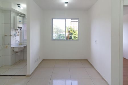 Sala de apartamento para alugar com 2 quartos, 36m² em Usina Piratininga, São Paulo