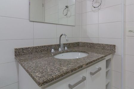 Apartamento à venda com 86m², 2 quartos e 2 vagasBanheiro da Suíte 2
