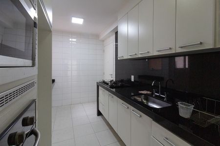Apartamento à venda com 86m², 2 quartos e 2 vagasCozinha
