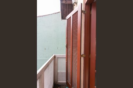 Casa de condomínio à venda com 200m², 3 quartos e 2 vagas Casa de condomínio à venda com 200m², 3 quartos e 2 vagasVaranda do Quarto 1