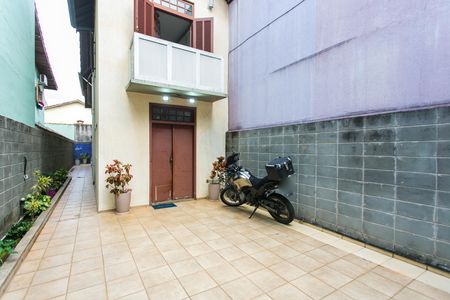Casa de condomínio à venda com 200m², 3 quartos e 2 vagas Casa de condomínio à venda com 200m², 3 quartos e 2 vagasGaragem