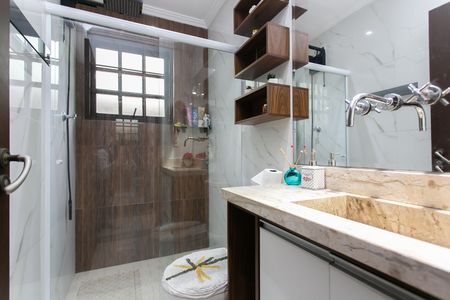 Casa de condomínio à venda com 200m², 3 quartos e 2 vagas Casa de condomínio à venda com 200m², 3 quartos e 2 vagasBanheiro 2