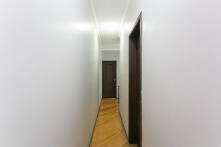 Casa de condomínio à venda com 200m², 3 quartos e 2 vagas Casa de condomínio à venda com 200m², 3 quartos e 2 vagasCorredor