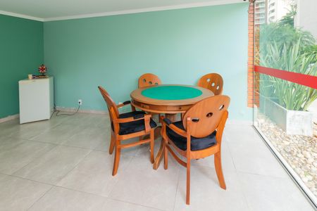 Apartamento à venda com 96m², 2 quartos e 1 vagaÁrea Comum - Jogos