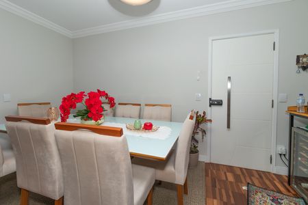 Apartamento à venda com 96m², 2 quartos e 1 vagaSala