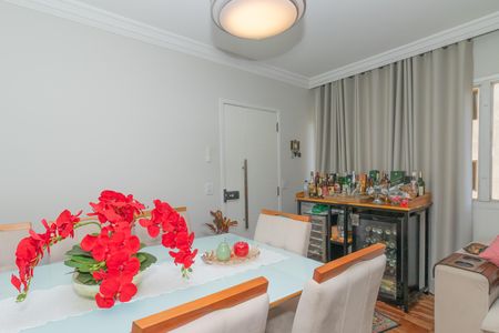 Apartamento à venda com 96m², 2 quartos e 1 vagaSala