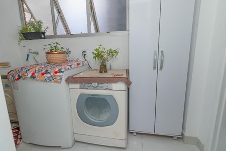 Apartamento à venda com 96m², 2 quartos e 1 vagaÁrea de Serviço