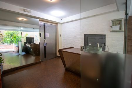 Apartamento para alugar com 45m², 2 quartos e 1 vaga Apartamento para alugar com 45m², 2 quartos e 1 vagaHall de entrada
