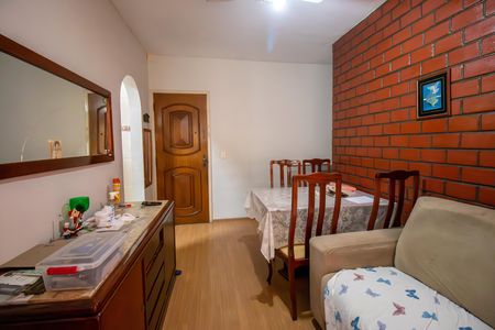 Sala de apartamento para alugar com 2 quartos, 45m² em Penha, Rio de Janeiro