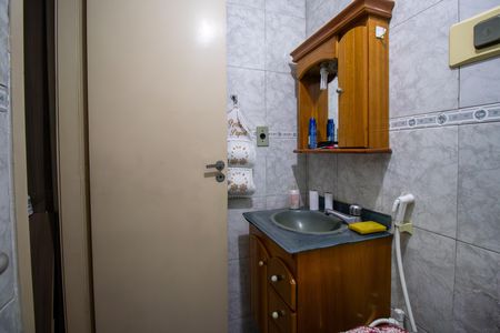 Apartamento para alugar com 45m², 2 quartos e 1 vaga Apartamento para alugar com 45m², 2 quartos e 1 vagaBanheiro