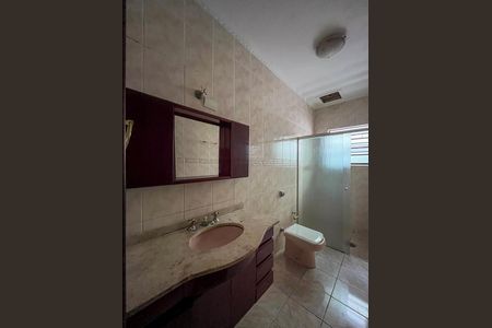 Casa para alugar com 200m², 4 quartos e 4 vagas Casa para alugar com 200m², 4 quartos e 4 vagasCasa 2 - Banheiro