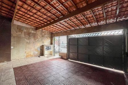 Casa para alugar com 200m², 4 quartos e 4 vagas Casa para alugar com 200m², 4 quartos e 4 vagasGaragem