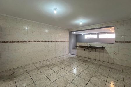 Casa para alugar com 200m², 4 quartos e 4 vagas Casa para alugar com 200m², 4 quartos e 4 vagasCasa 1 - Cozinha