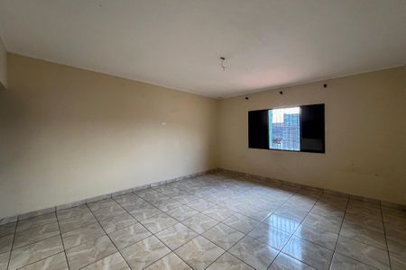 Casa para alugar com 200m², 4 quartos e 4 vagas Casa para alugar com 200m², 4 quartos e 4 vagasCasa 2 - Sala