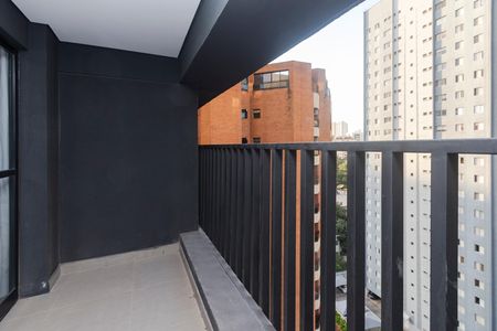Studio para alugar com 25m², 1 quarto e sem vaga Studio para alugar com 25m², 1 quarto e sem vagaVaranda