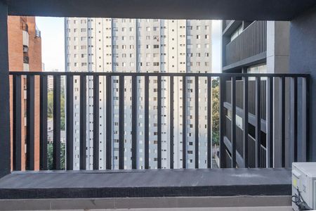 Varanda de kitnet/studio para alugar com 1 quarto, 25m² em Cidade Monções, São Paulo