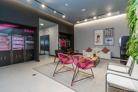 Studio para alugar com 25m², 1 quarto e sem vaga Studio para alugar com 25m², 1 quarto e sem vagaHall de Entrada