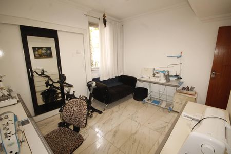 Apartamento à venda com 112m², 4 quartos e 2 vagasquarto 4
