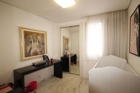 Apartamento à venda com 112m², 4 quartos e 2 vagasquarto 1