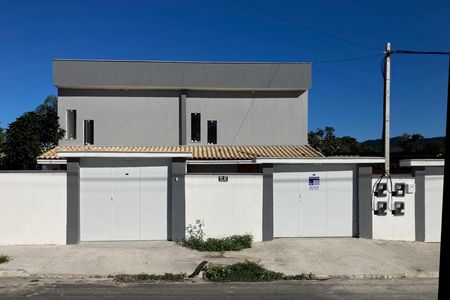 Casa para alugar com 25m², 1 quarto e 1 vaga Casa para alugar com 25m², 1 quarto e 1 vagaFachada