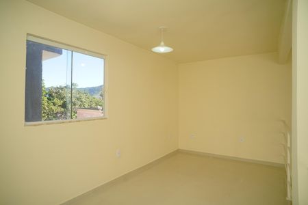 Casa para alugar com 25m², 1 quarto e 1 vaga Casa para alugar com 25m², 1 quarto e 1 vagaQuarto