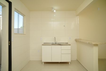 Cozinha de casa para alugar com 1 quarto, 25m² em Itaipuaçu, Maricá