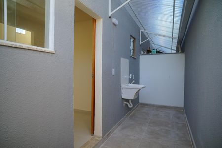 Casa para alugar com 25m², 1 quarto e 1 vaga Casa para alugar com 25m², 1 quarto e 1 vagaÁrea de Serviço