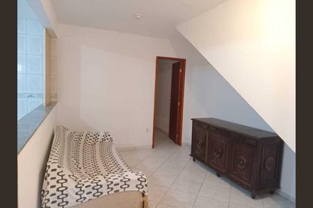 Sala de casa para alugar com 1 quarto, 45m² em Parque Burle, Cabo Frio