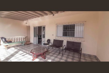Casa para alugar com 130m², 3 quartos e 2 vagas