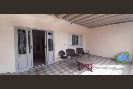 Casa para alugar com 130m², 3 quartos e 2 vagas