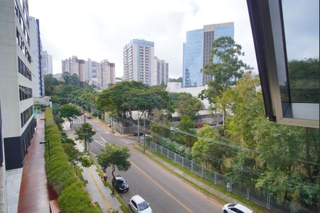 Sala - Vista de apartamento para alugar com 1 quarto, 69m² em Petrópolis, Porto Alegre
