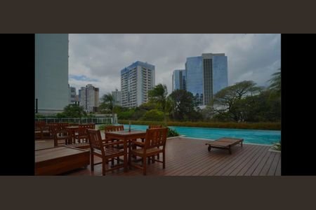 Apartamento à venda com 69m², 1 quarto e 1 vagaÁrea Comum - Piscina