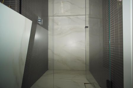 Banheiro da Suíte de apartamento para alugar com 1 quarto, 69m² em Petrópolis, Porto Alegre