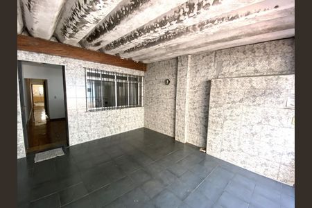 Casa à venda com 254m², 2 quartos e 1 vagaFoto 03