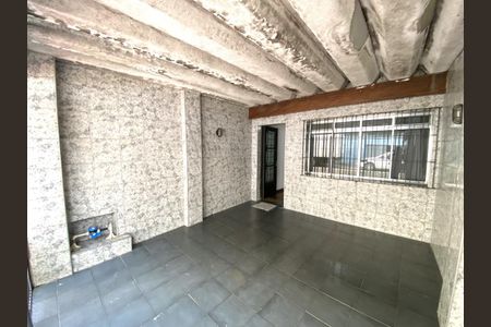 Casa à venda com 254m², 2 quartos e 1 vagaFoto 02